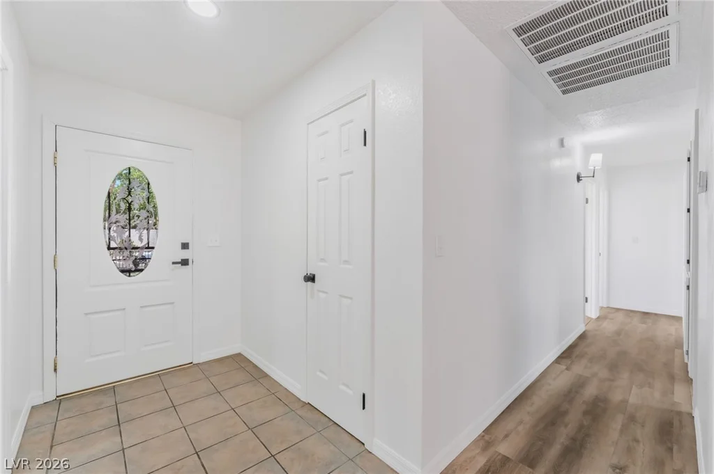 5517 Bromley, Las Vegas, NV 89107