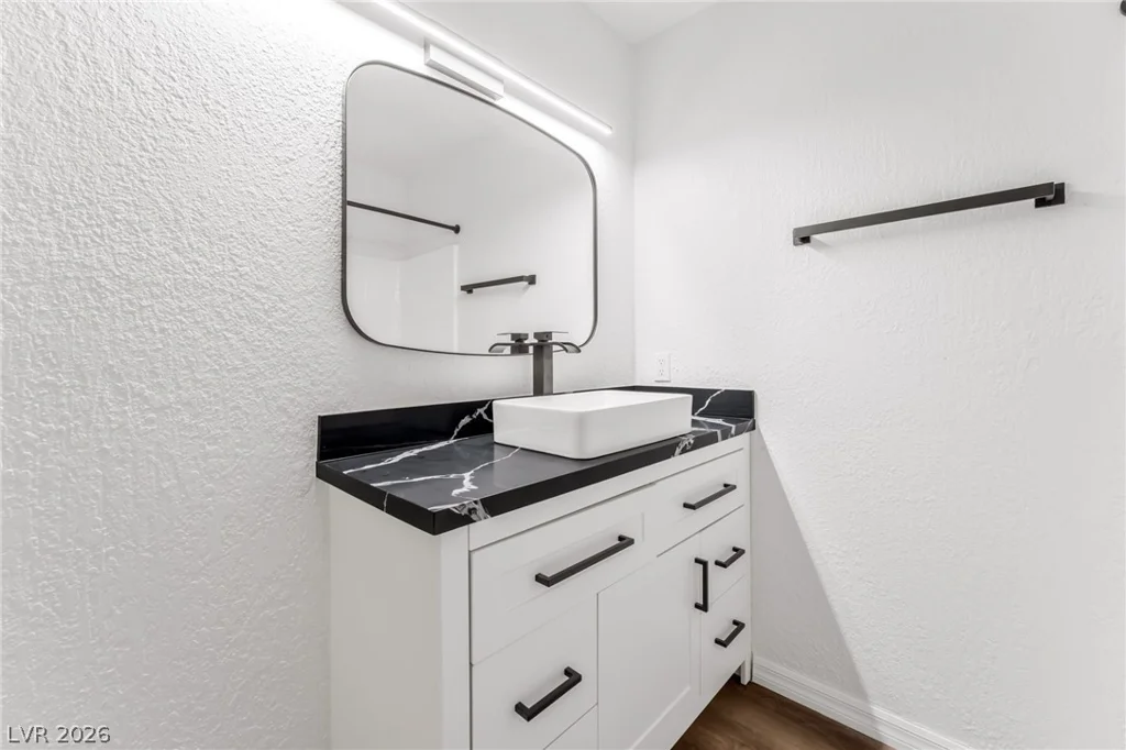 5517 Bromley, Las Vegas, NV 89107