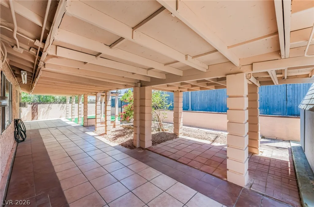 5517 Bromley, Las Vegas, NV 89107