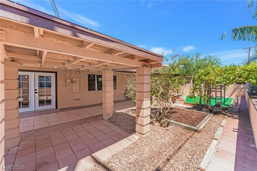 5517 Bromley, Las Vegas, NV 89107