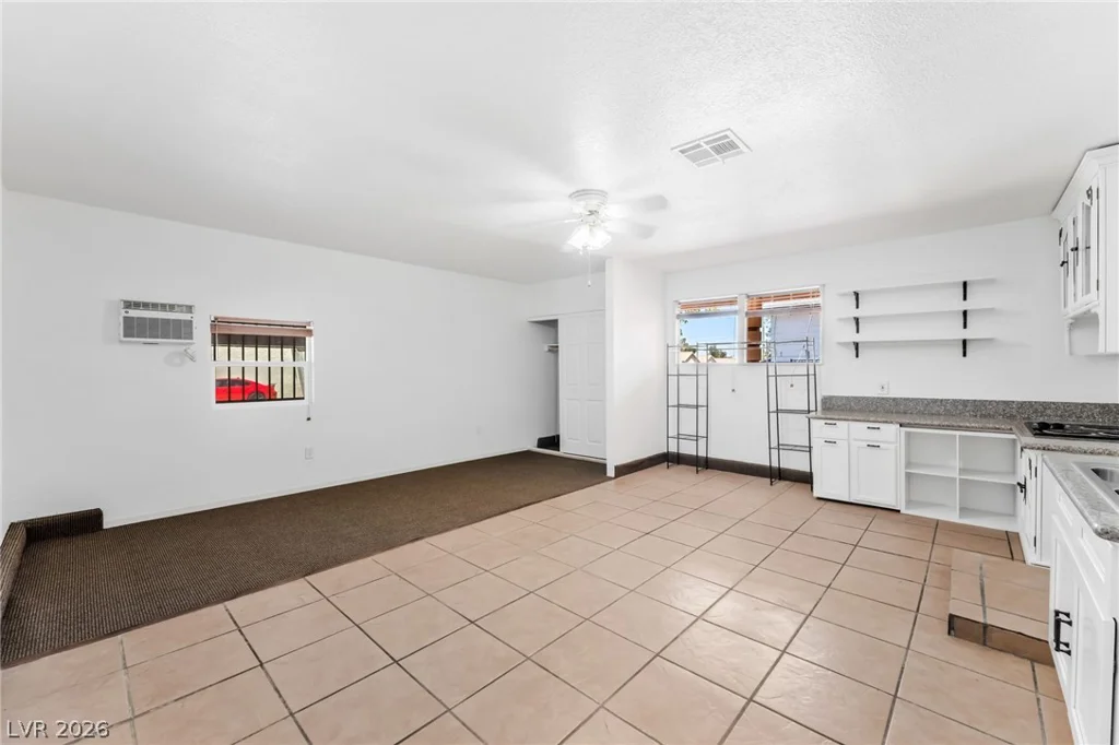 5517 Bromley, Las Vegas, NV 89107
