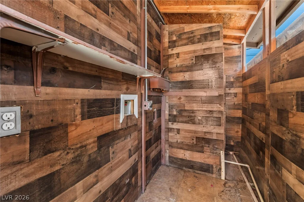 5517 Bromley, Las Vegas, NV 89107