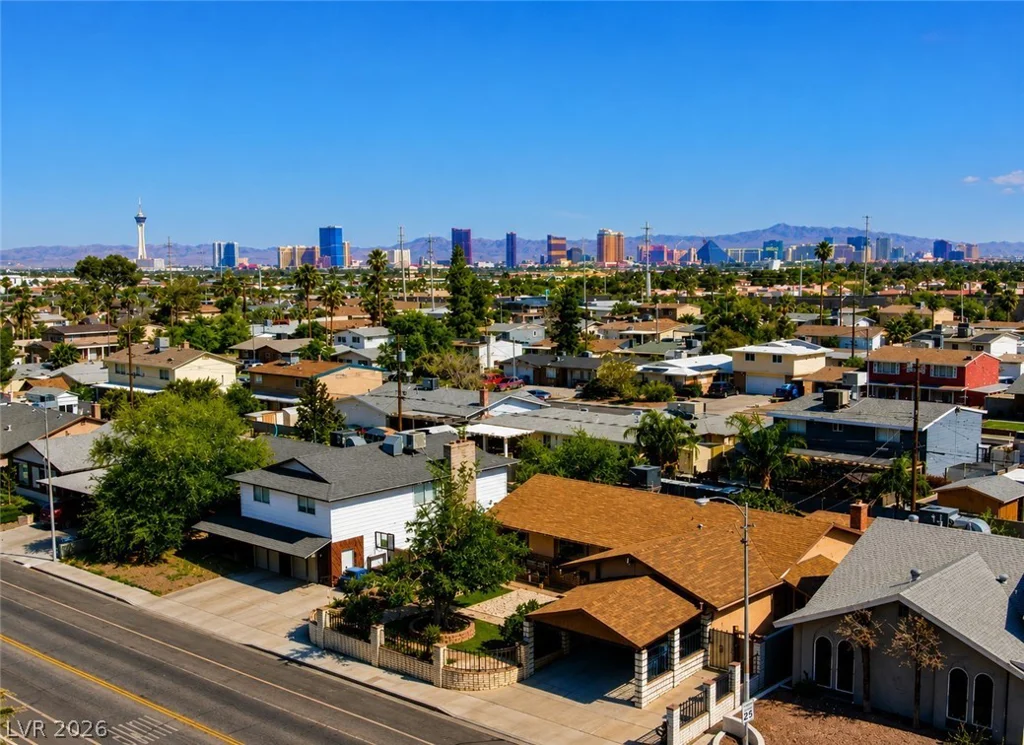 5517 Bromley, Las Vegas, NV 89107