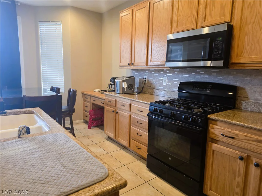 5628 Tideview, North Las Vegas, NV 89081