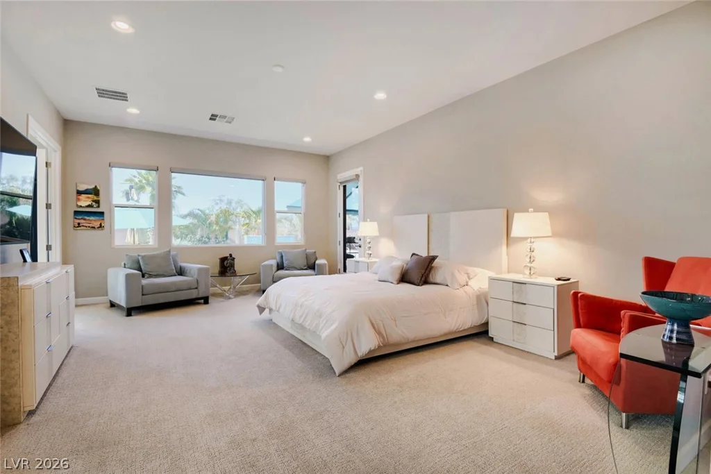 8494 Wolf Mountain, Las Vegas, NV 89129