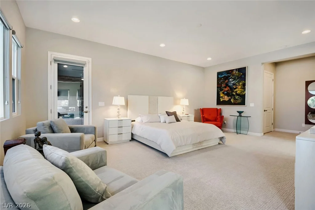 8494 Wolf Mountain, Las Vegas, NV 89129