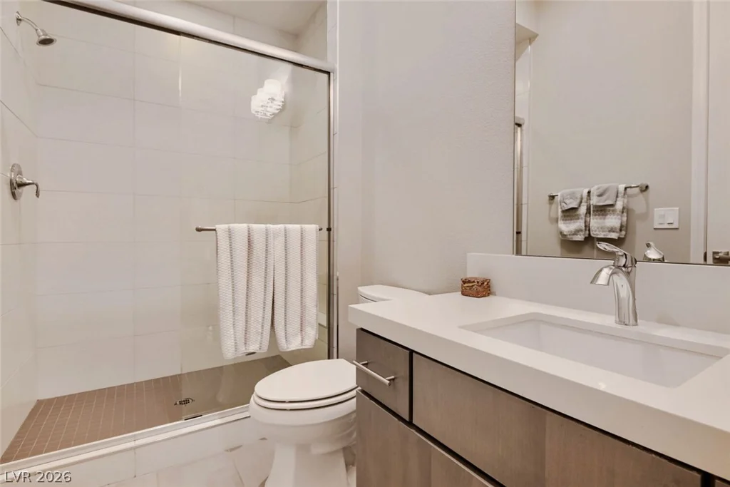 8494 Wolf Mountain, Las Vegas, NV 89129