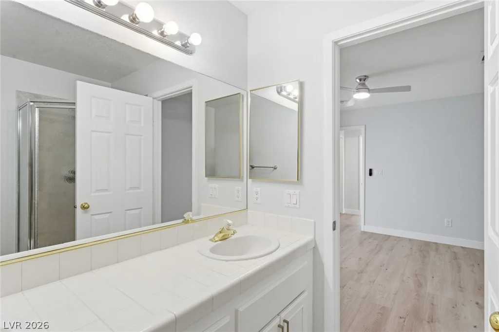 5449 Bugle, Las Vegas, NV 89108