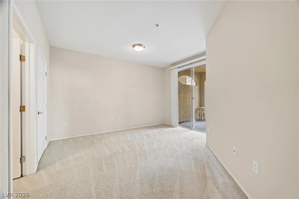 3975 Hualapai, Las Vegas, NV 89129