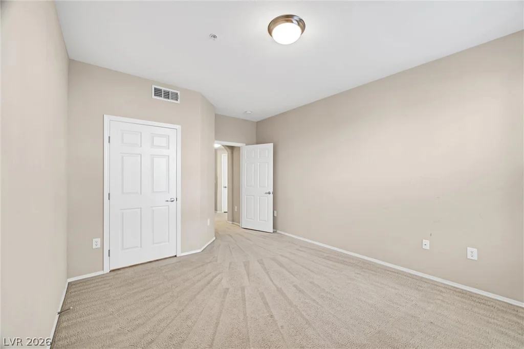 3975 Hualapai, Las Vegas, NV 89129