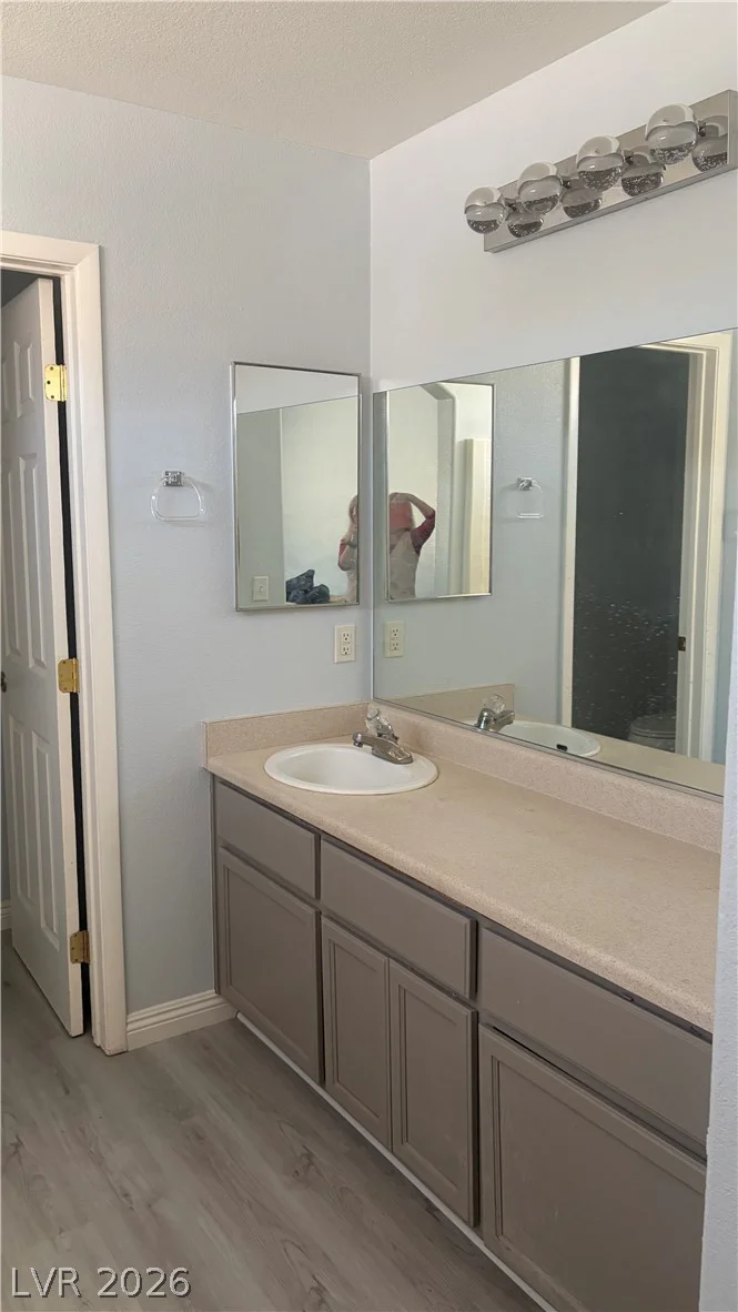 1006 Cliffbrook Hedge, North Las Vegas, NV 89081