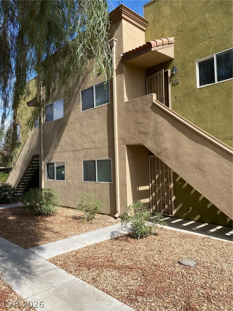 1826 Decatur, Las Vegas, NV 89108
