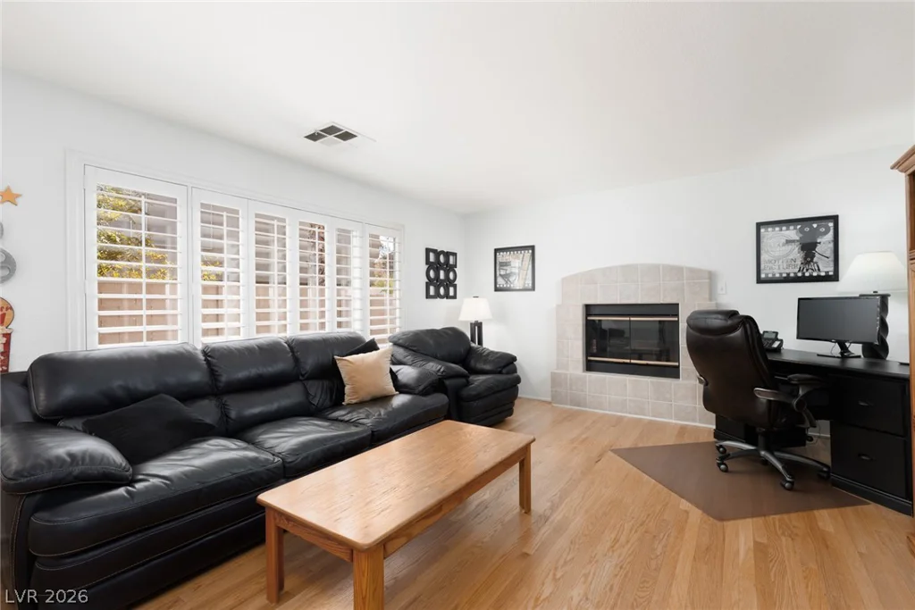 1720 Plata Pico, Las Vegas, NV 89128