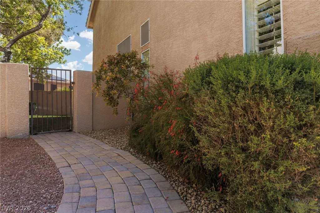 1720 Plata Pico, Las Vegas, NV 89128