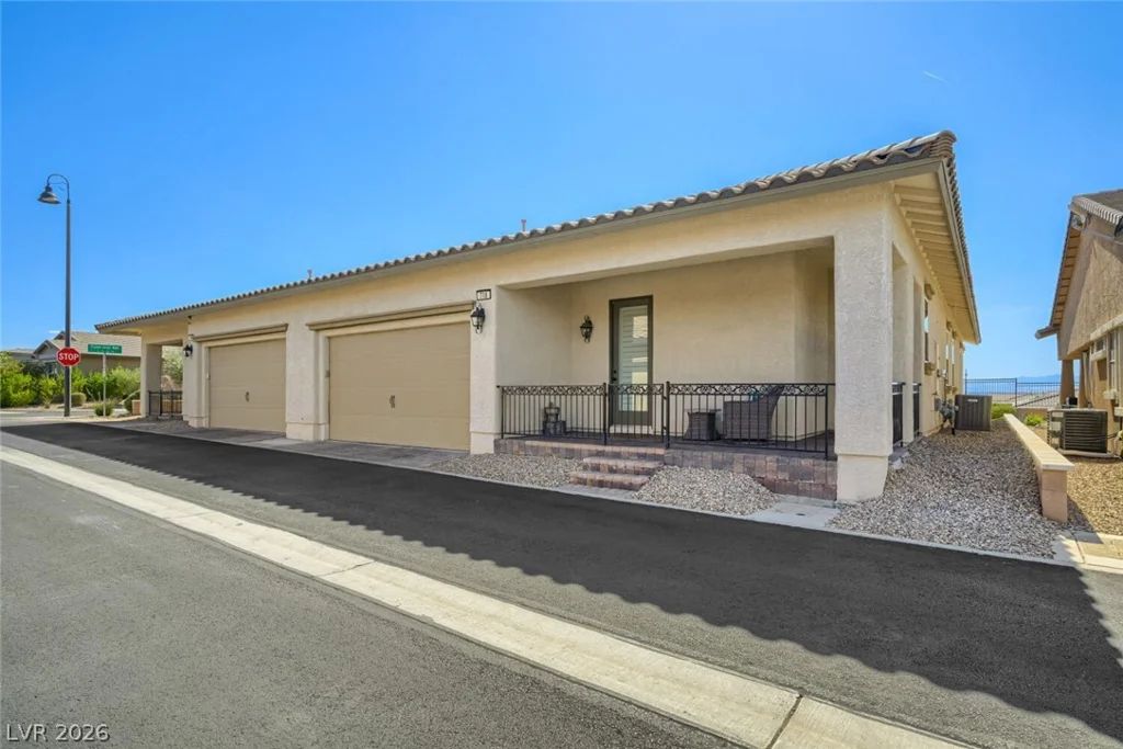 718 Purple Knoll, Henderson, NV 89011