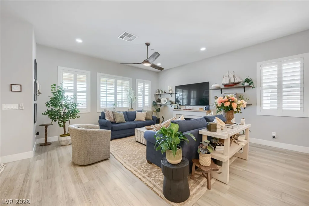 718 Purple Knoll, Henderson, NV 89011