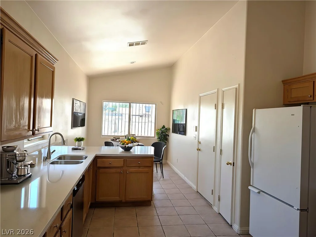 1957 Tallow Tree, North Las Vegas, NV 89032