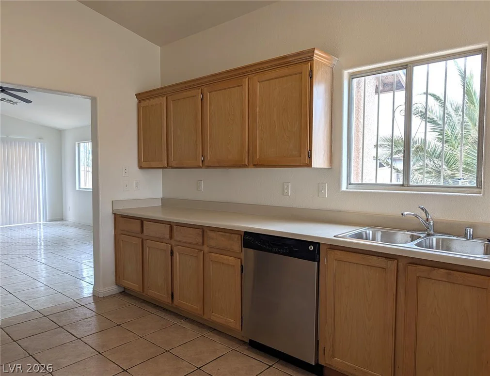 1957 Tallow Tree, North Las Vegas, NV 89032