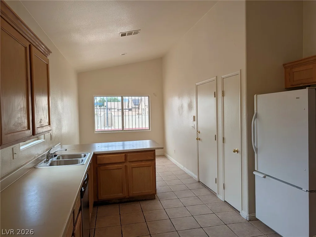 1957 Tallow Tree, North Las Vegas, NV 89032