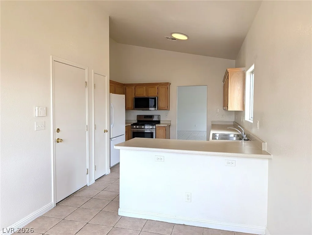 1957 Tallow Tree, North Las Vegas, NV 89032