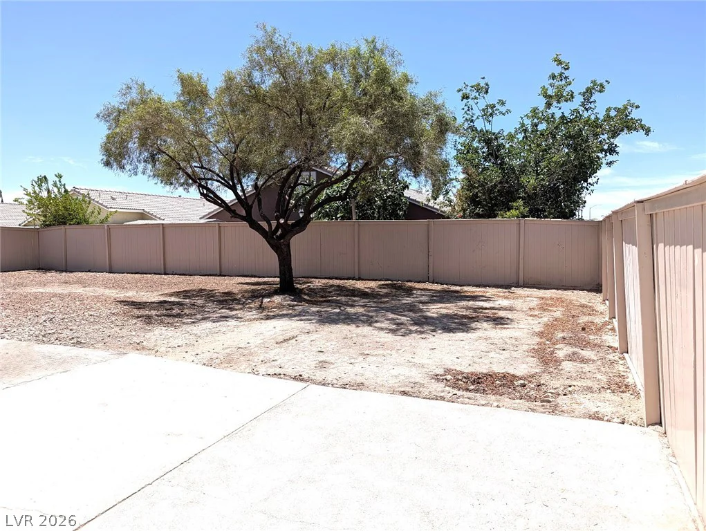 1957 Tallow Tree, North Las Vegas, NV 89032