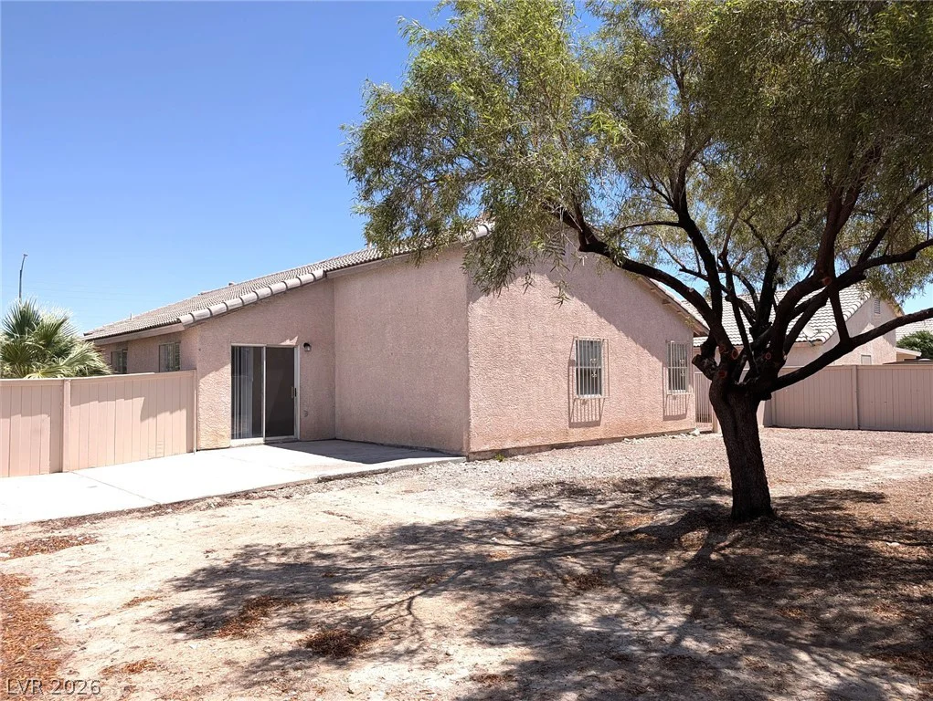 1957 Tallow Tree, North Las Vegas, NV 89032