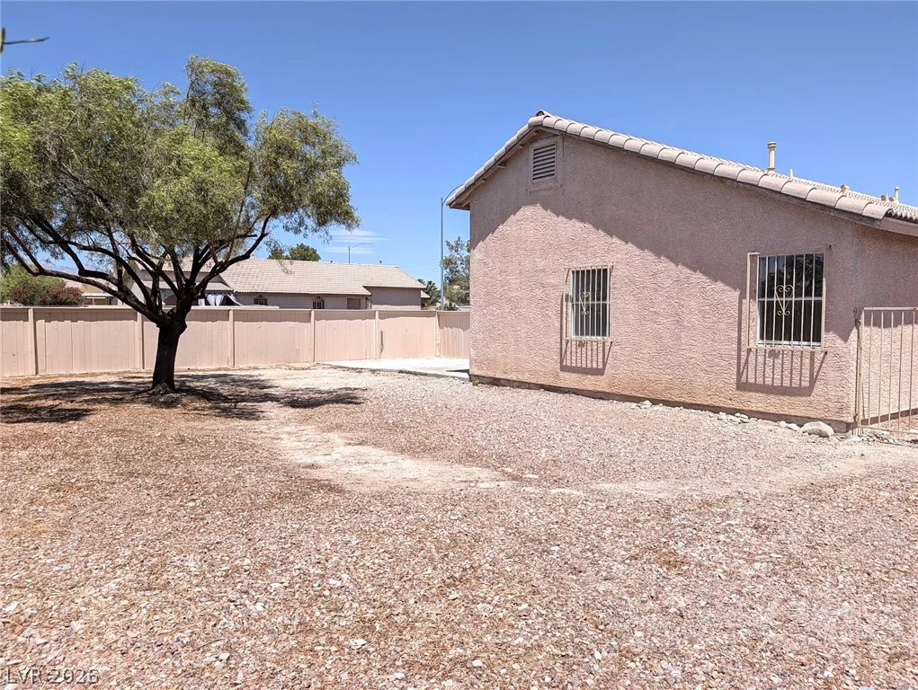 1957 Tallow Tree, North Las Vegas, NV 89032