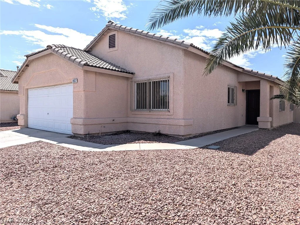 1957 Tallow Tree, North Las Vegas, NV 89032