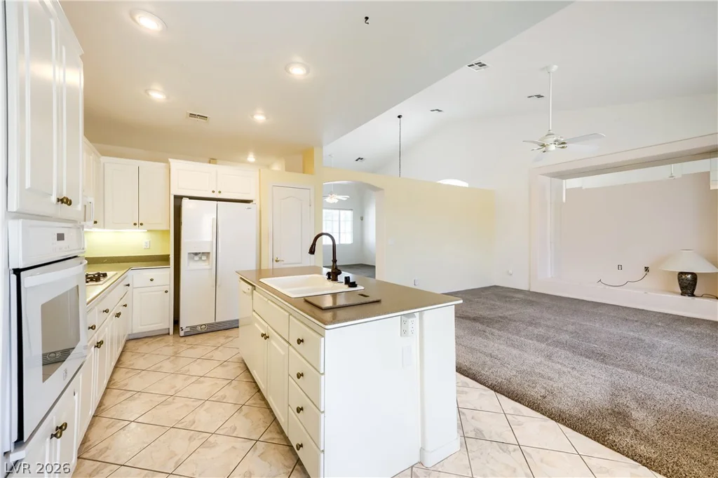 995 Courtney Valley, Henderson, NV 89052