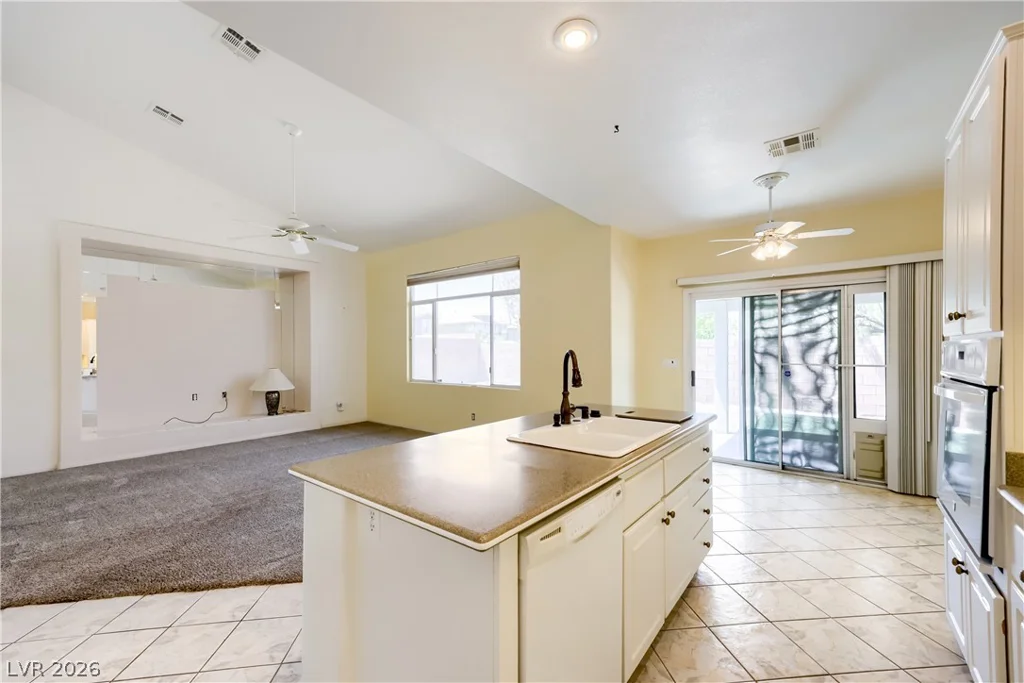 995 Courtney Valley, Henderson, NV 89052