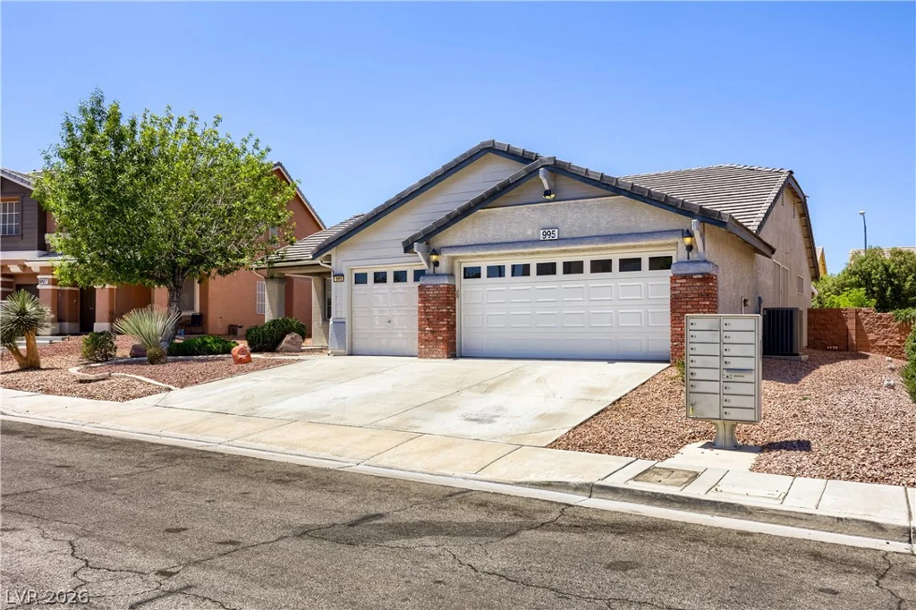 995 Courtney Valley, Henderson, NV 89052