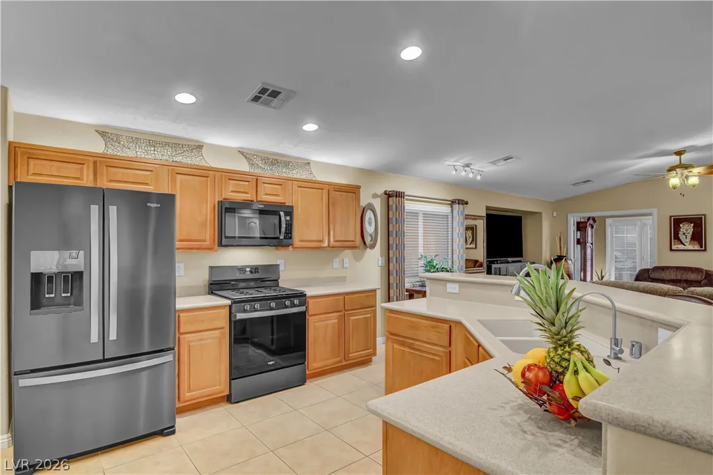 5754 Lewis Falls, Las Vegas, NV 89139
