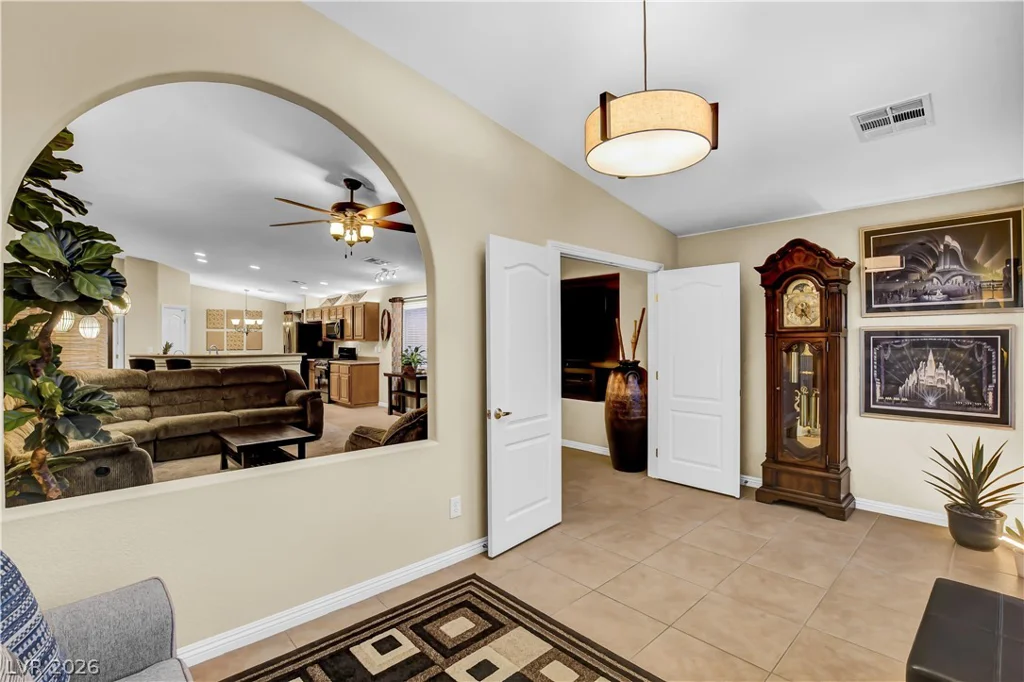 5754 Lewis Falls, Las Vegas, NV 89139