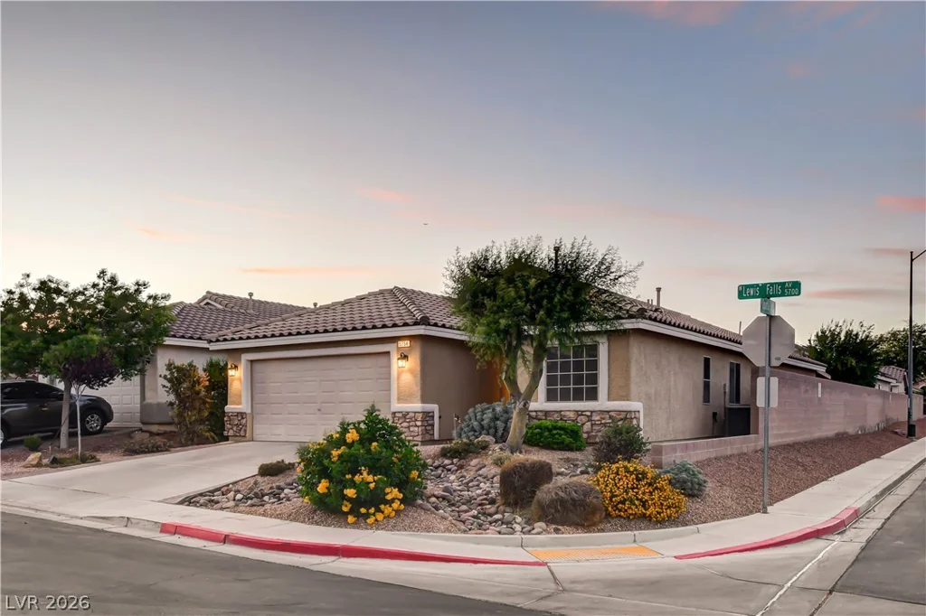 5754 Lewis Falls, Las Vegas, NV 89139