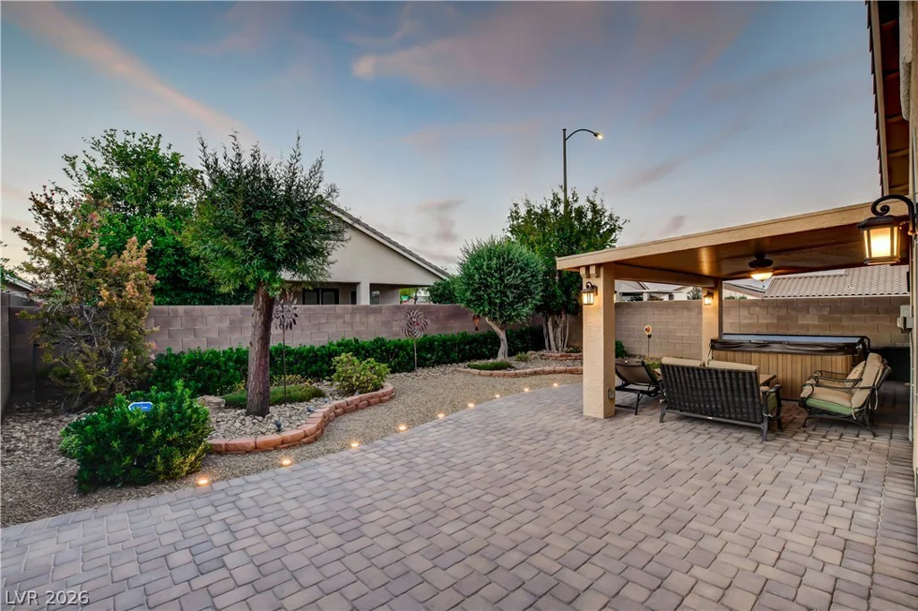 5754 Lewis Falls, Las Vegas, NV 89139