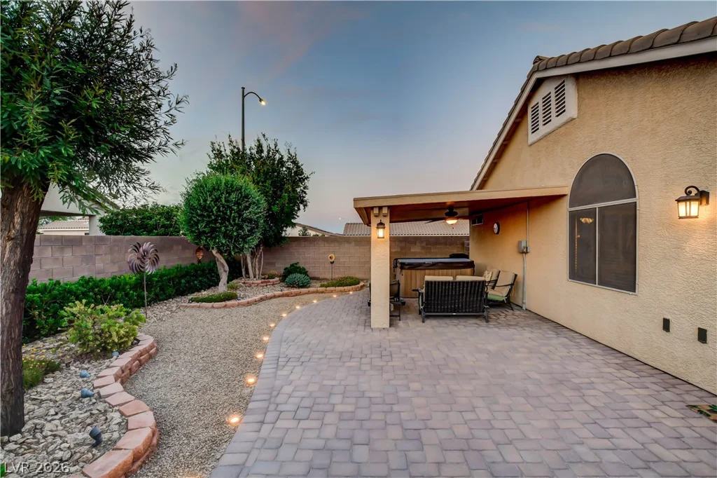 5754 Lewis Falls, Las Vegas, NV 89139
