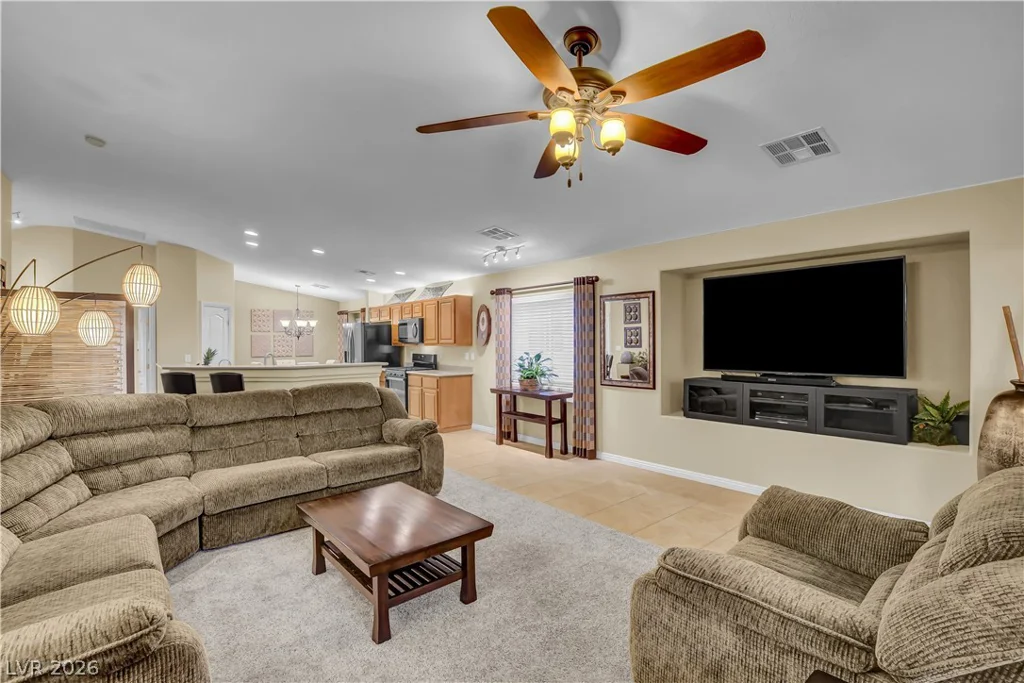 5754 Lewis Falls, Las Vegas, NV 89139