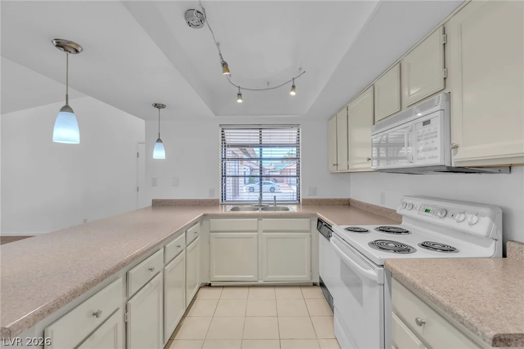 209 Jon Belger, Las Vegas, NV 89145