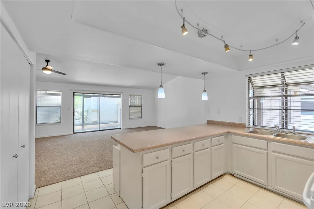 209 Jon Belger, Las Vegas, NV 89145