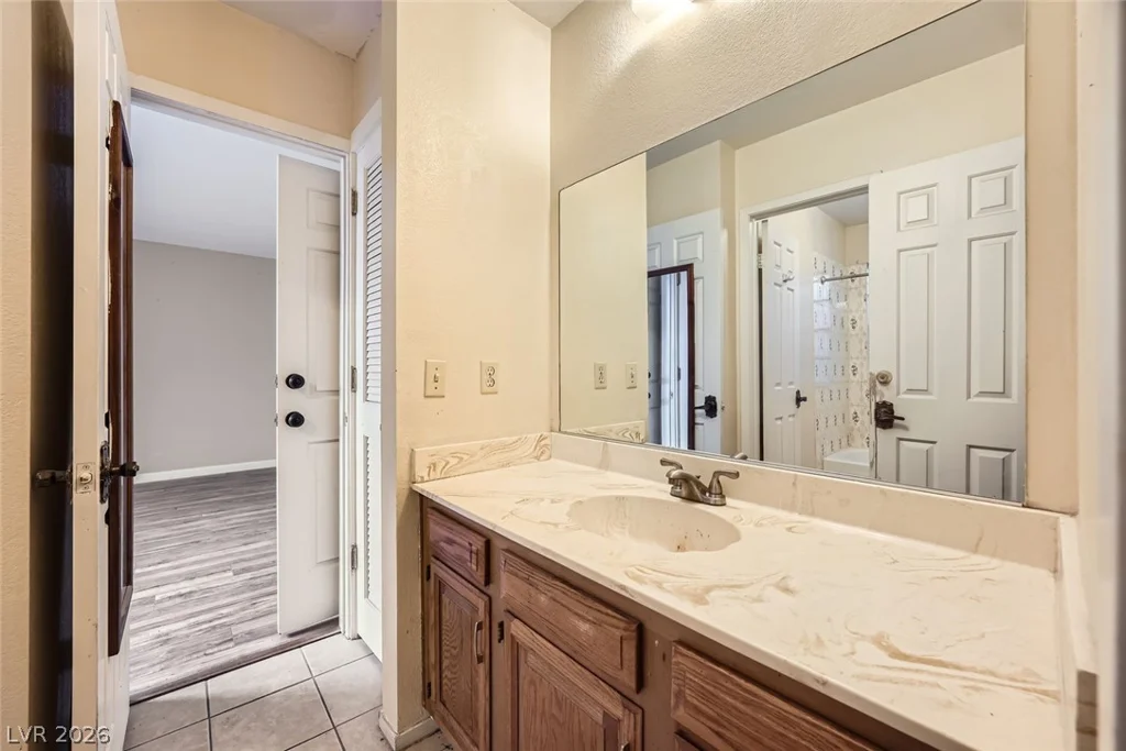 3954 Edgemoor, Las Vegas, NV 89121