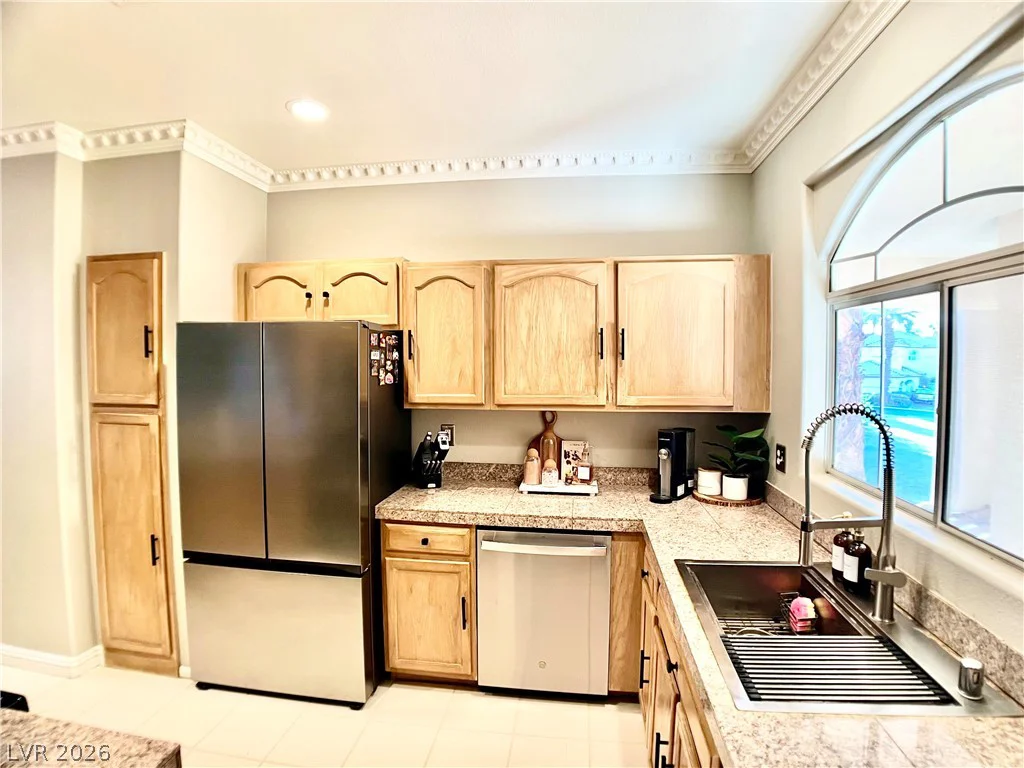 2050 West Warm Springs, Las Vegas, NV 89014