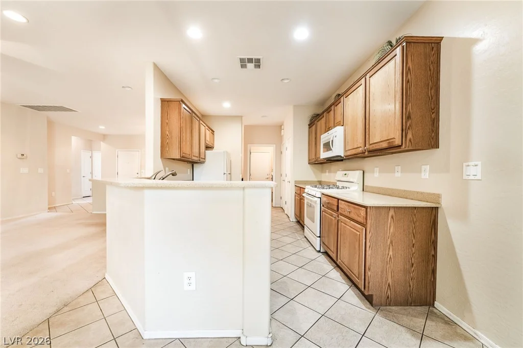 2570 Cosmic Dust, Henderson, NV 89044