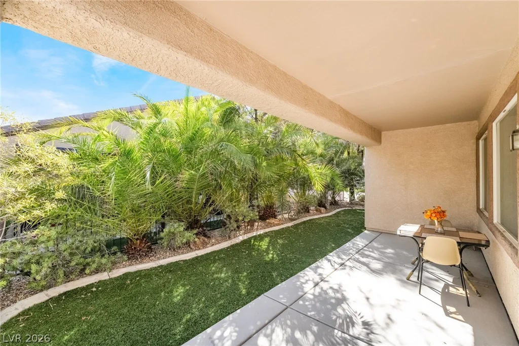 2570 Cosmic Dust, Henderson, NV 89044