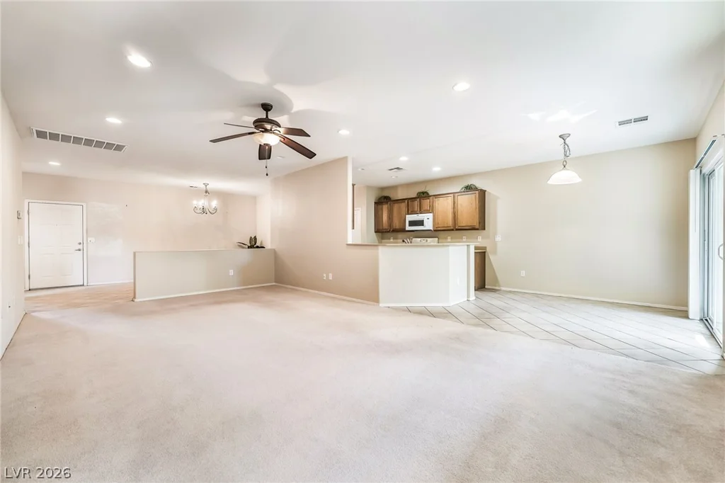 2570 Cosmic Dust, Henderson, NV 89044