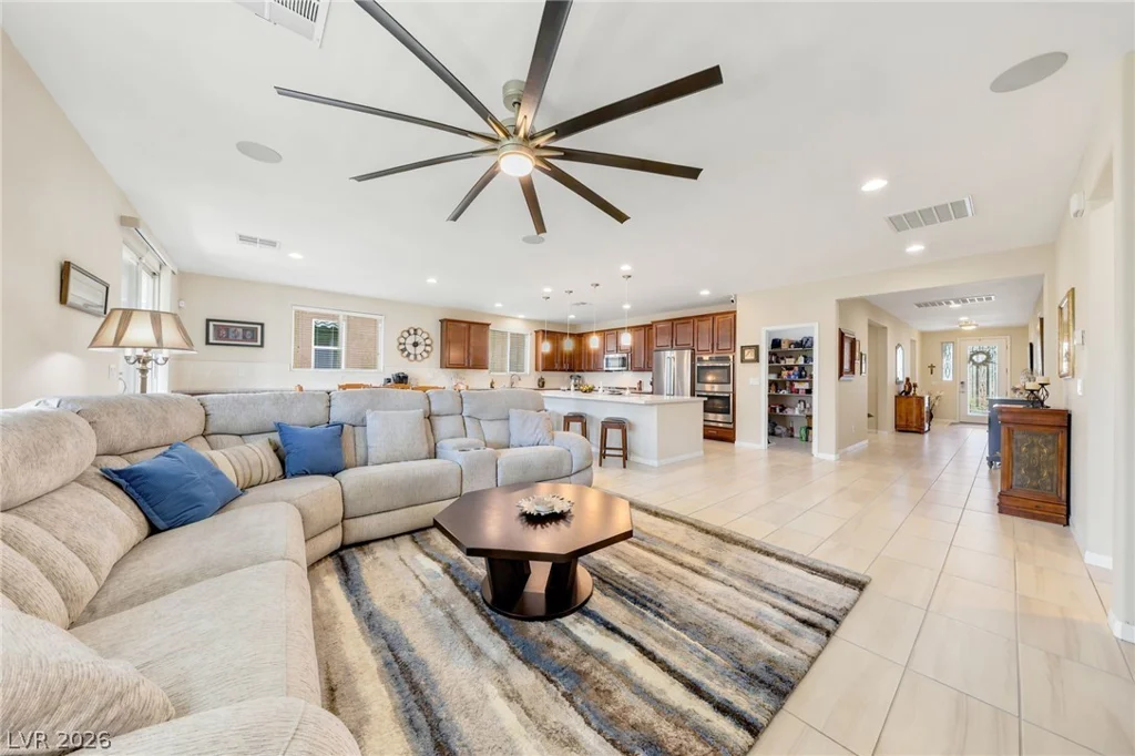 5601 Silver Cascade, Las Vegas, NV 89131