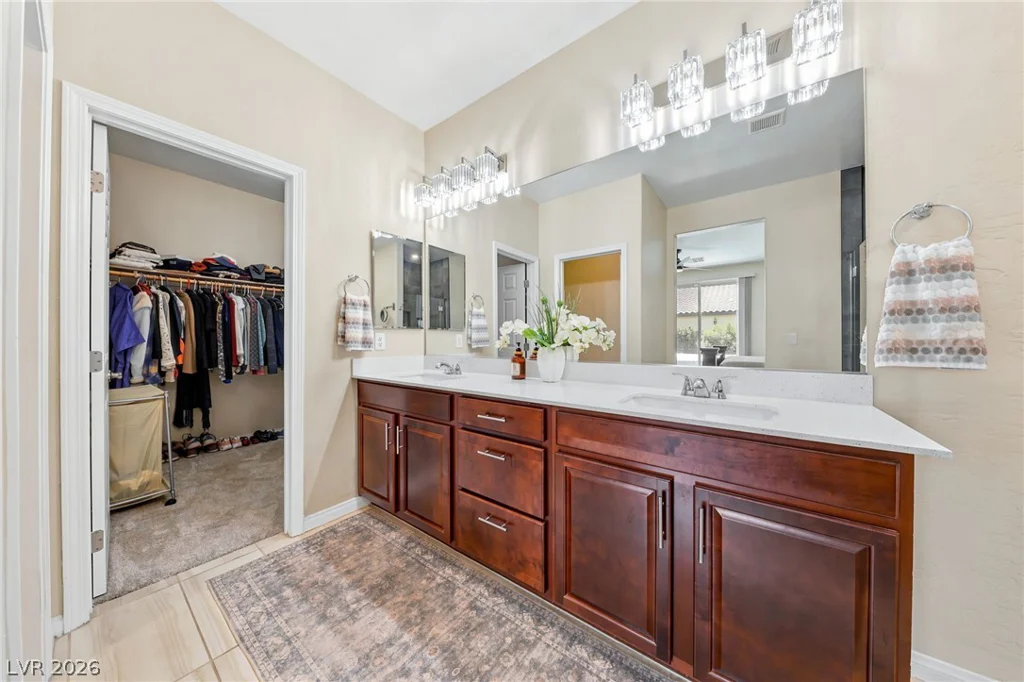 5601 Silver Cascade, Las Vegas, NV 89131