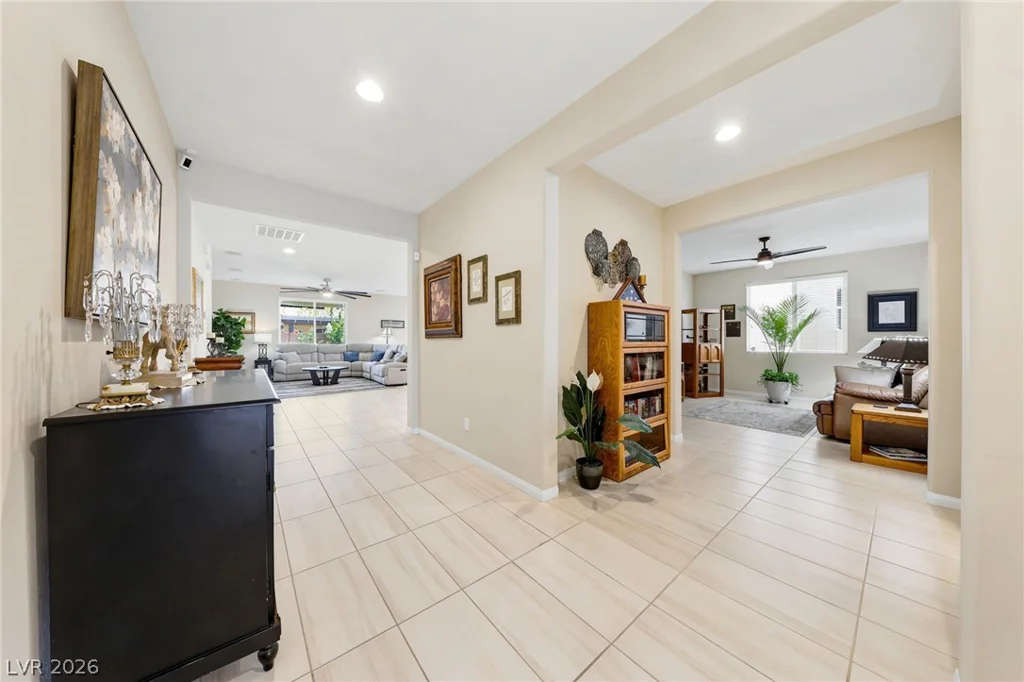 5601 Silver Cascade, Las Vegas, NV 89131