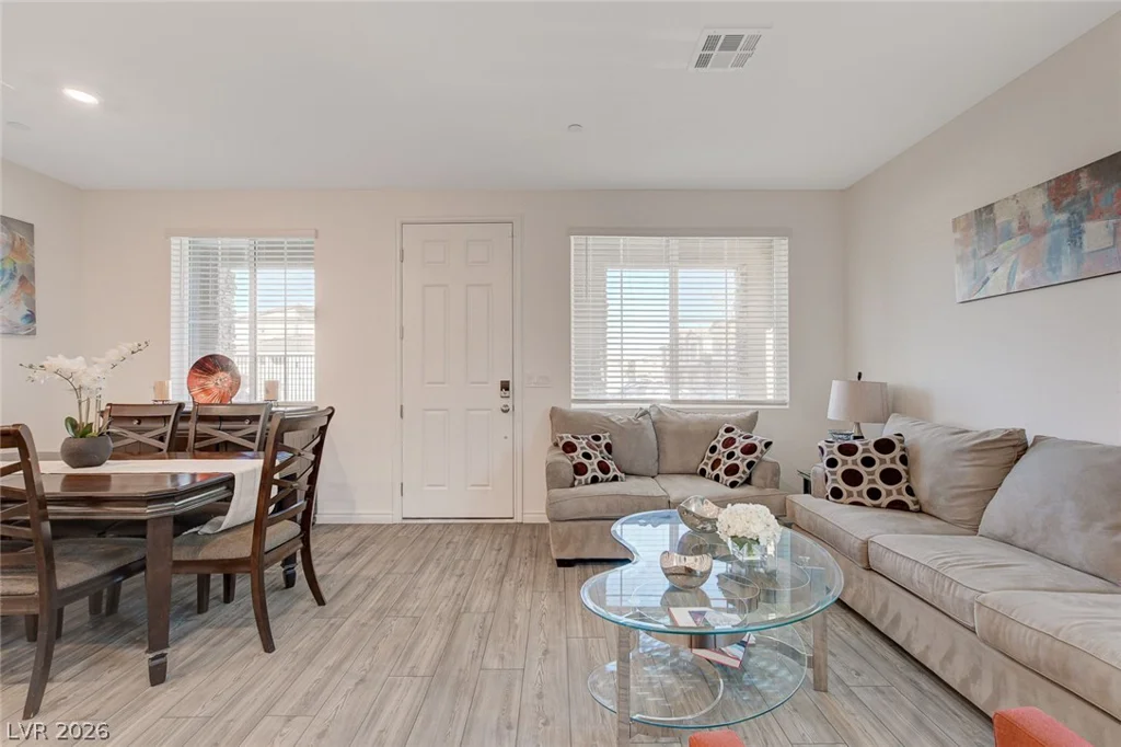 7320 Decatur, Las Vegas, NV 89131