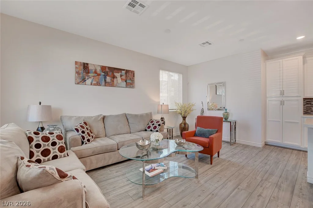 7320 Decatur, Las Vegas, NV 89131