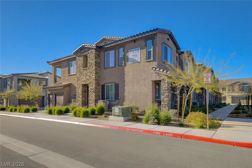 7320 Decatur, Las Vegas, NV 89131